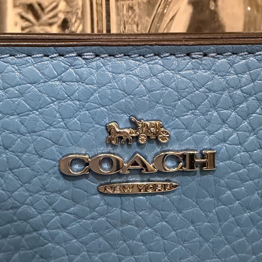 Coach Small Zip Around Wallet – Pebbled Leather – Light Blue - Picture 13 of 13